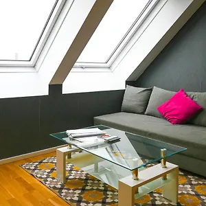 Hideaway Danube Canal Apartment