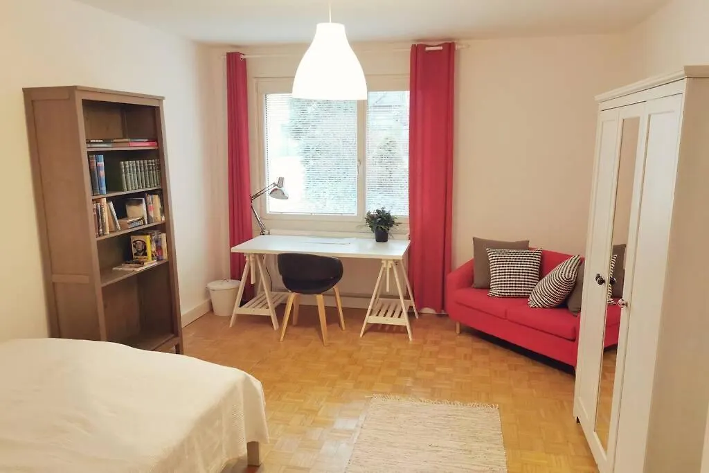 Ferienwohnung Symphony - Tram Station To The Opera 1 Min Away Wien